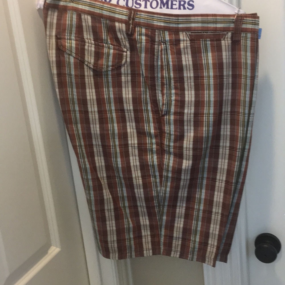 Tommy Bahama plaid cotton shorts in size 40